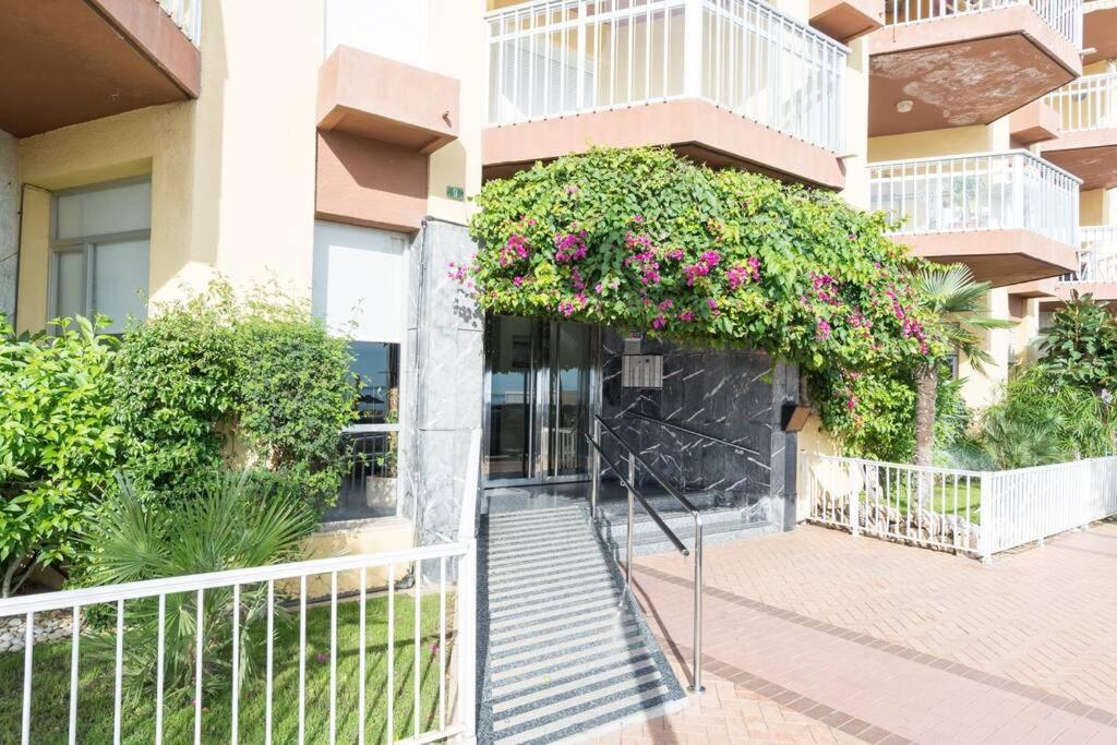 Tgh/ Fuengirola Frente Al Mar Apartment Ngoại thất bức ảnh